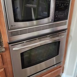 GE Appliance - Oven-Microwave Combo