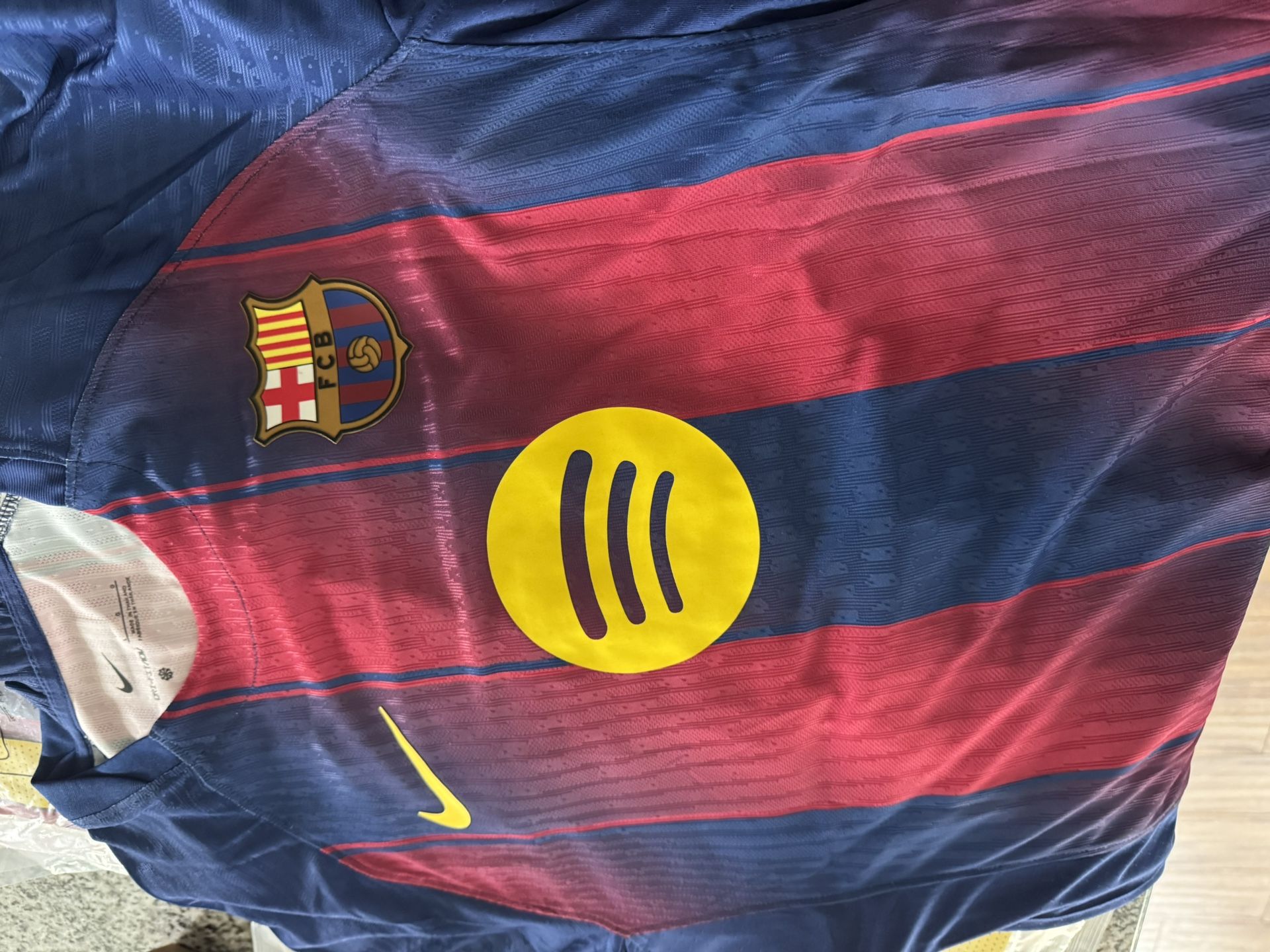 Barcelona Jersey Versión Player