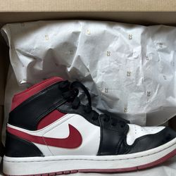 AIR Jordan 1 Mid