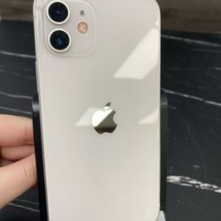 iPhone 12 64gb Unlocked ID: 10844