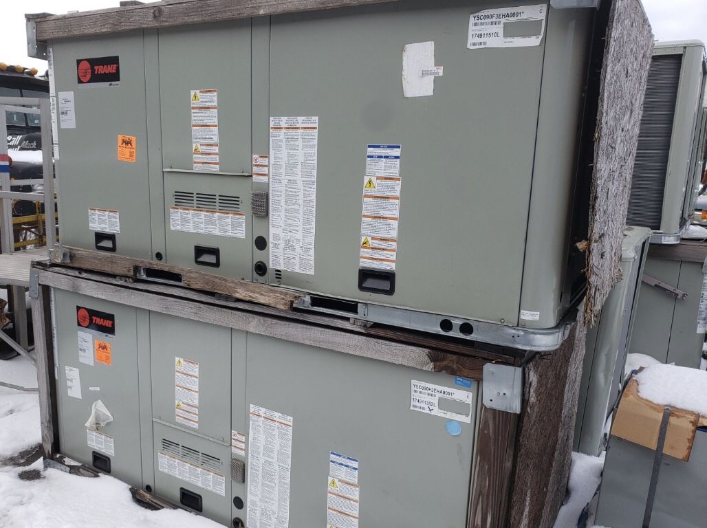 New Never Install Tons TRANE Package Unit Gas Electric 240v - Main Image