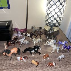Lot of 13 Breyer Stablemates Collection  Vintage & 6 Minnie Whinnies