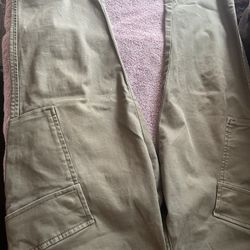Cargo Levi’s Pants Size 29 By30    2 Levi For $30 Dlls 15 Dlls Each. Good Deal.