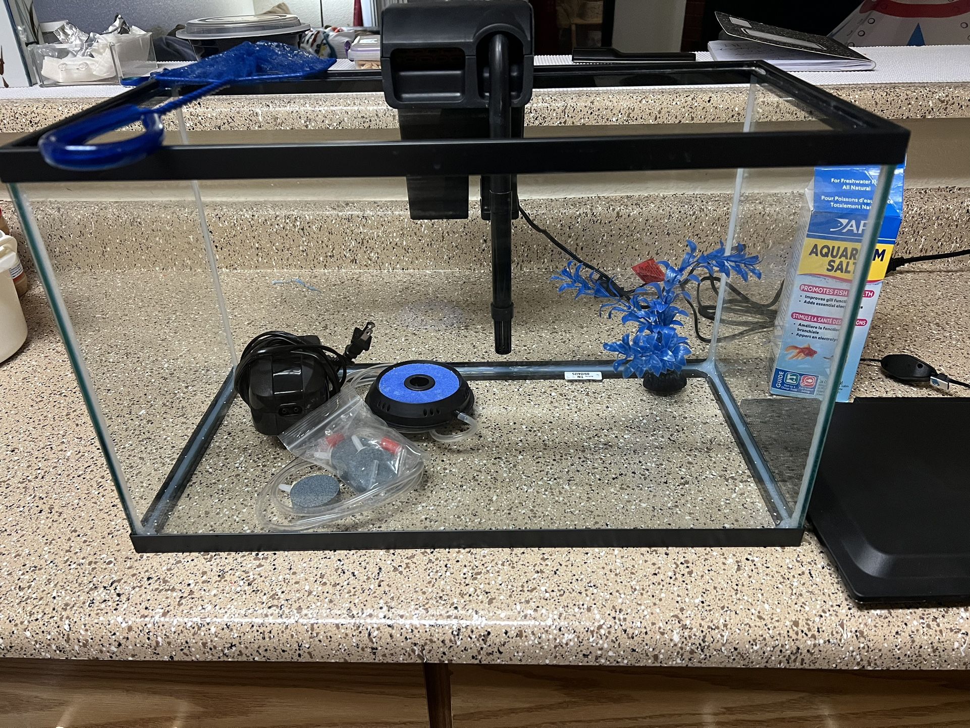 10 Gallon Fish Tank 