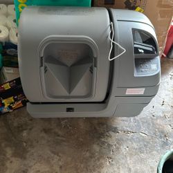 Automatic Self Cleaning Kitty Litter Box