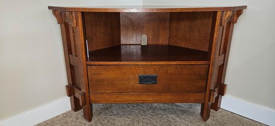 Mission Style Corner Media Cabinet