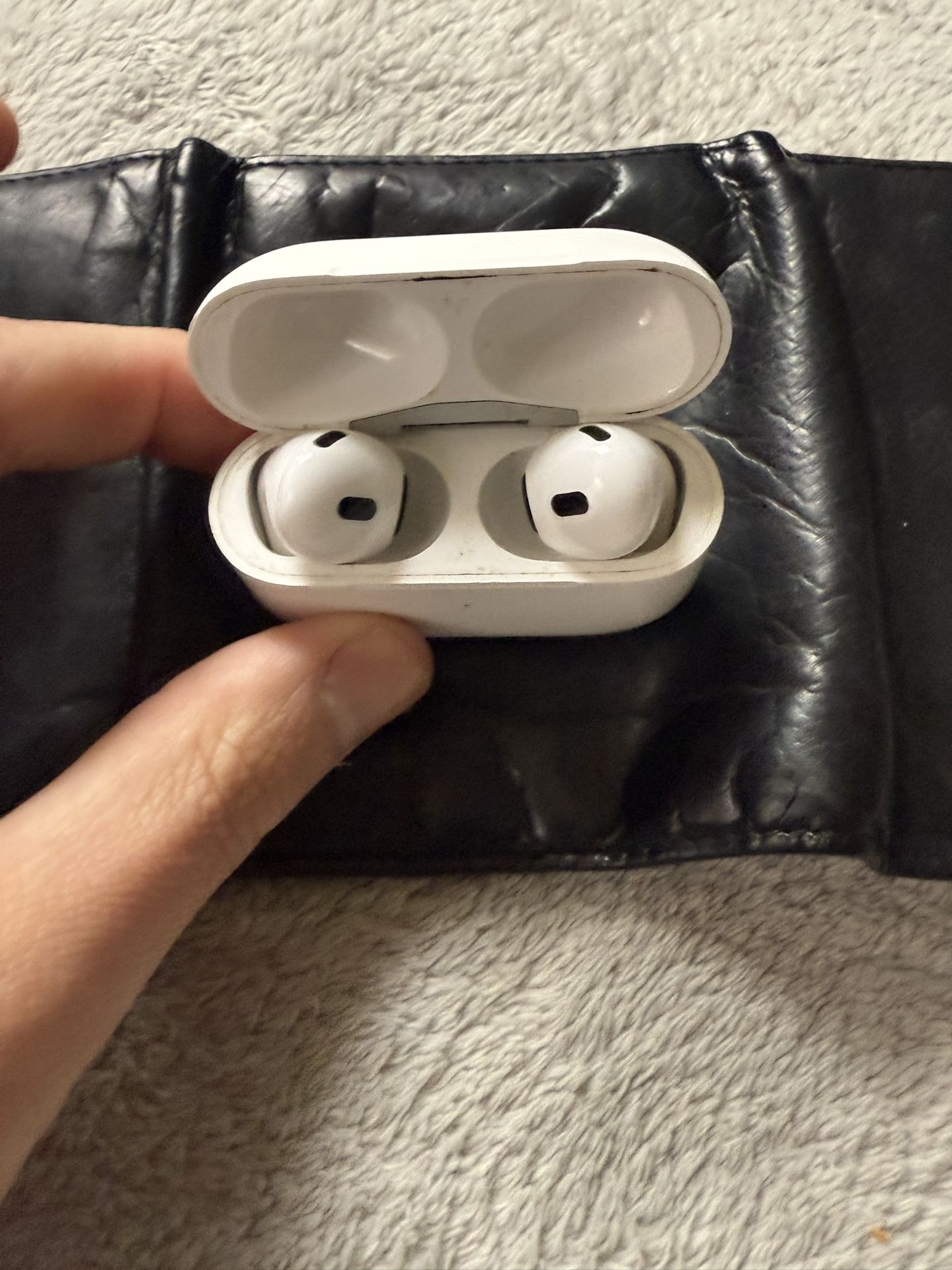Apple Airpod Pro (1st Gen) Lightning Port