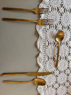 Gold 40-pc. Flatware Set/ Silverware