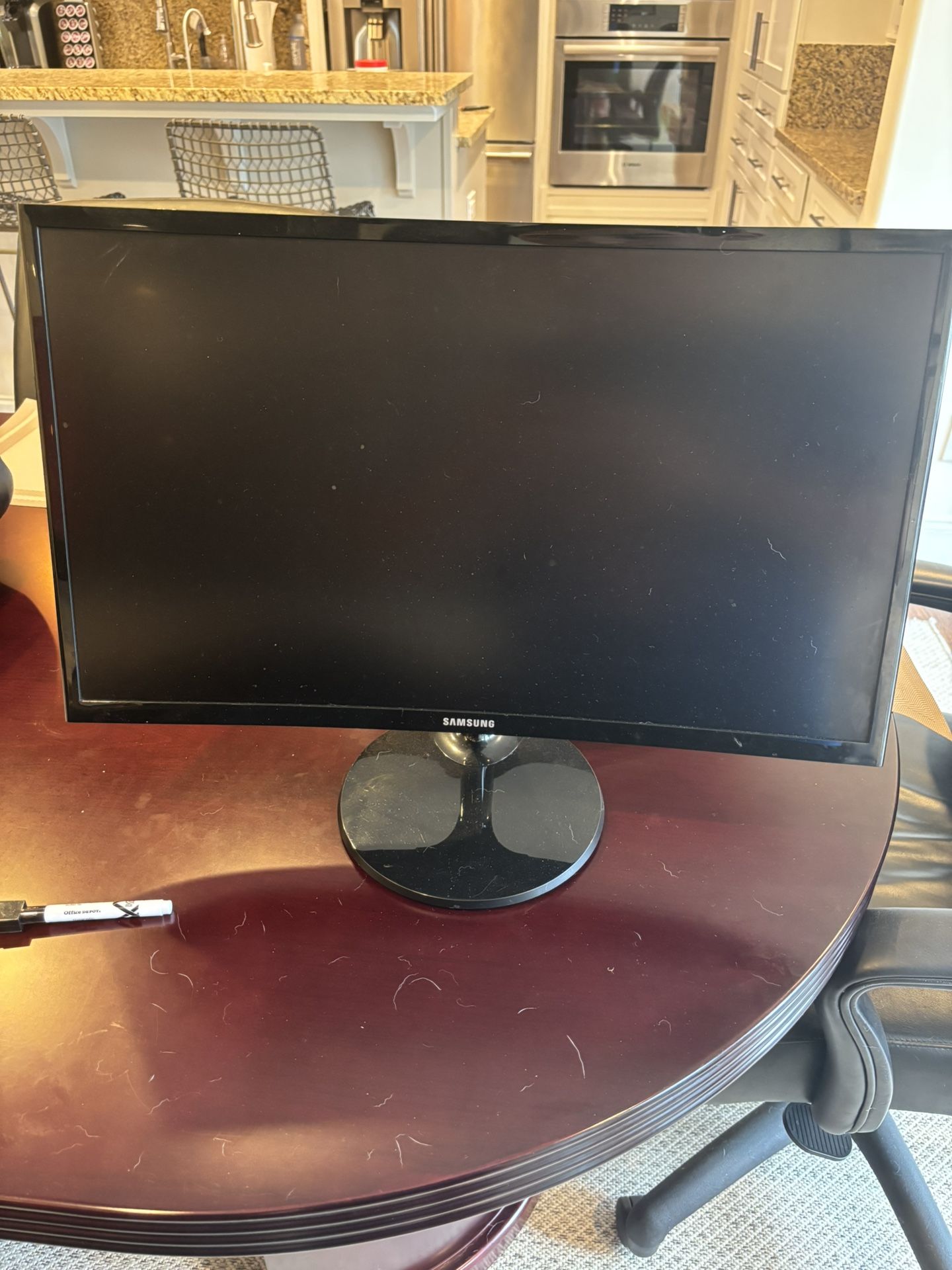 Samsung 24in Curved Monitor 60hz