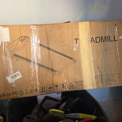 Treadmill  Nuw In Box 