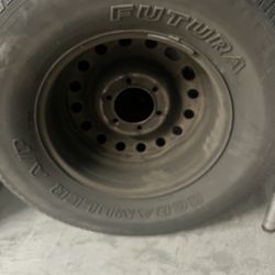 Tires p265/70r16 (4)