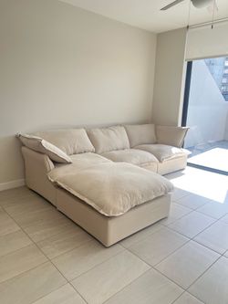 Beige cloud sectional (NEW SETS)