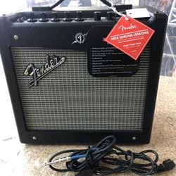 Guitar Amplifier Fender Mustang 1