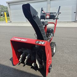 Troy-Bilt Storm 2420 24-inch Two-Stage Gas Snow Blower