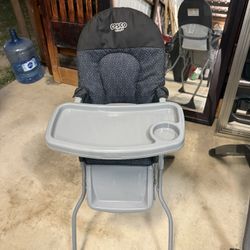 Costco Brand Baby High Chair (Moving! Everything Must Go!) 