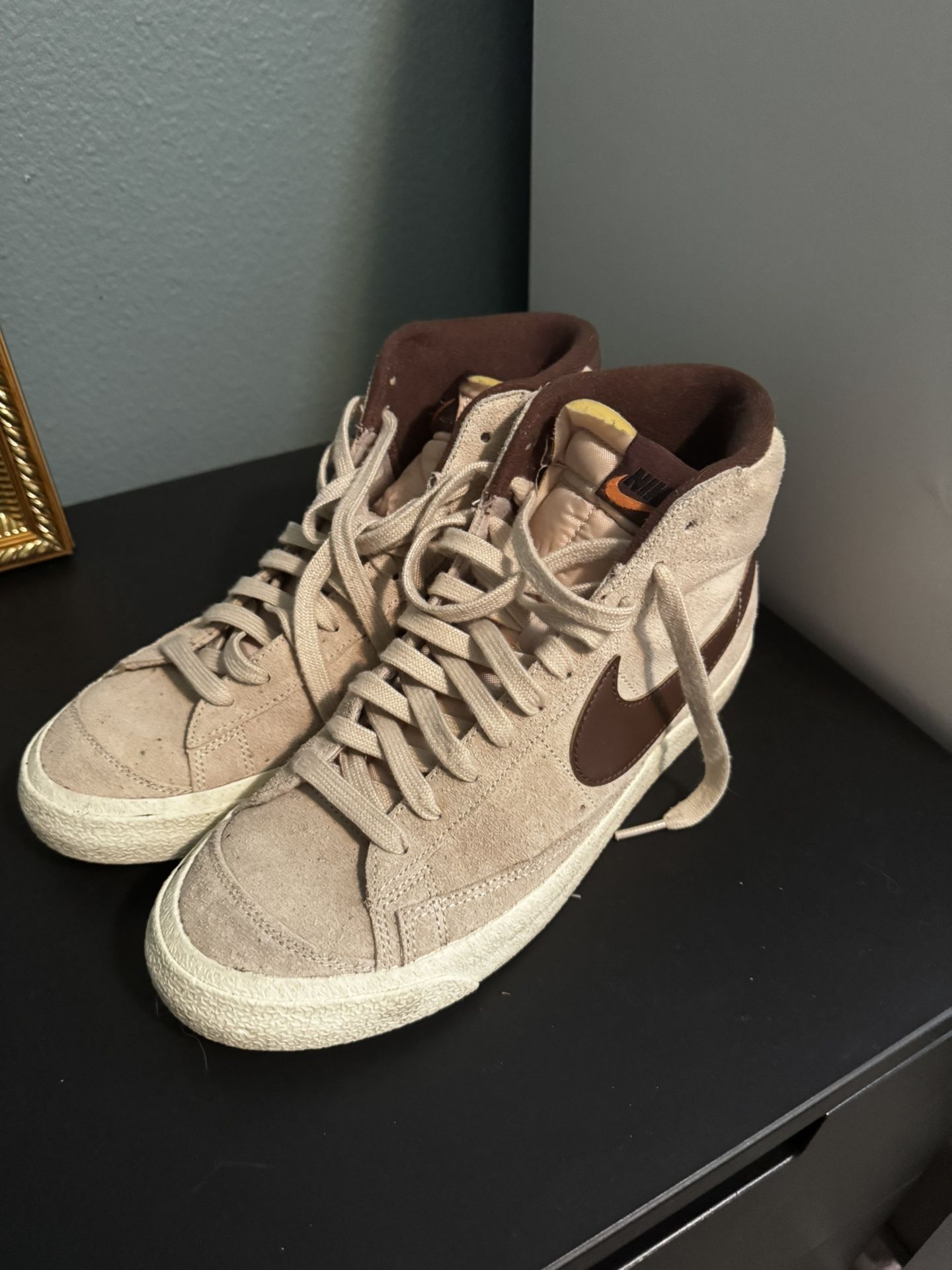 Nike Blazers - Espresso - Size 9
