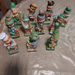 Vintage 1977 Huffman Leprechaun Decanters (11) Pieces 