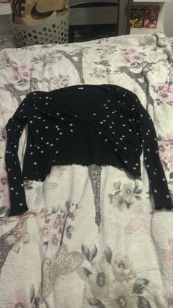 Black Floral Cropped Long Sleeve Top