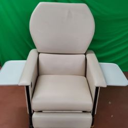 Reclining Patient Chair With Locking Wheels And Side Tables.