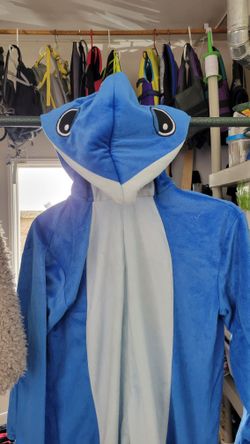 Shark Costume Jumpsuit Baby Shark.  For 6-8 Year Old.  Perfect For Cold Days And To Sleep In
