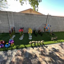 •Painted Metal Plants And Animals !!