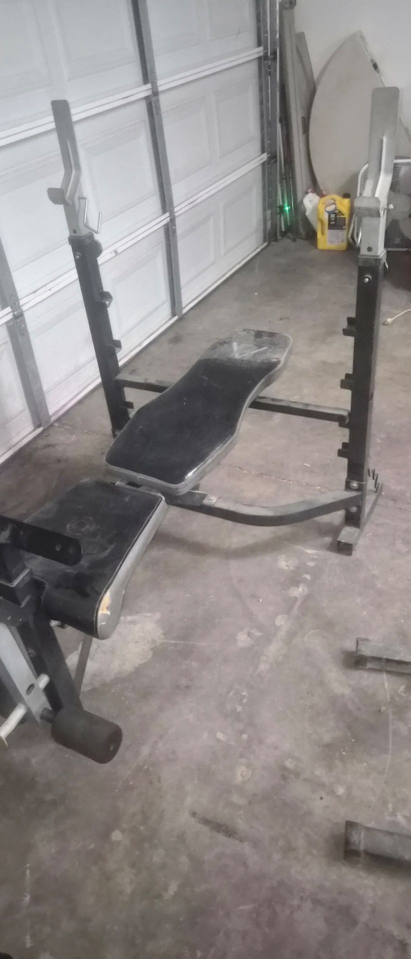 Body vision workout bench and weight stand
