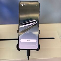 MOTOROLA RAZR 2024