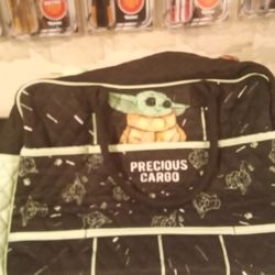 Grogu zip up carrying bag with handles