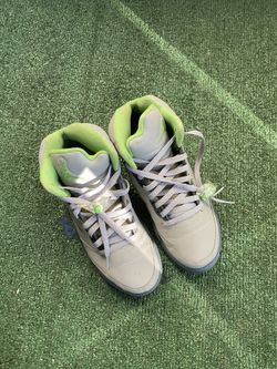 Jordan’s 5s Size 8.5