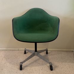 Vintage 1977 Herman Miller Eames Fiberglass Green Fabric Office Armchair Rolling Swivel Castor