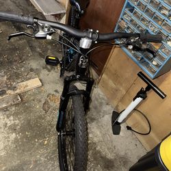 Schwinn sidewinder mountain bike