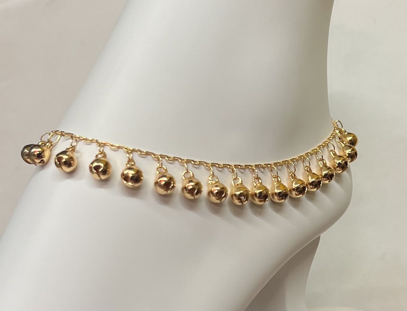 women anklet-14k premium gold plated  ‼️water resistant‼️