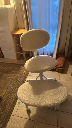 Ergonomic cross legged chair crossed legged chair
