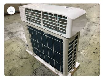 Mini split and condenser