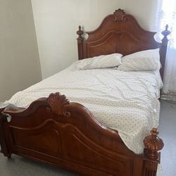 Bed frame Queen 