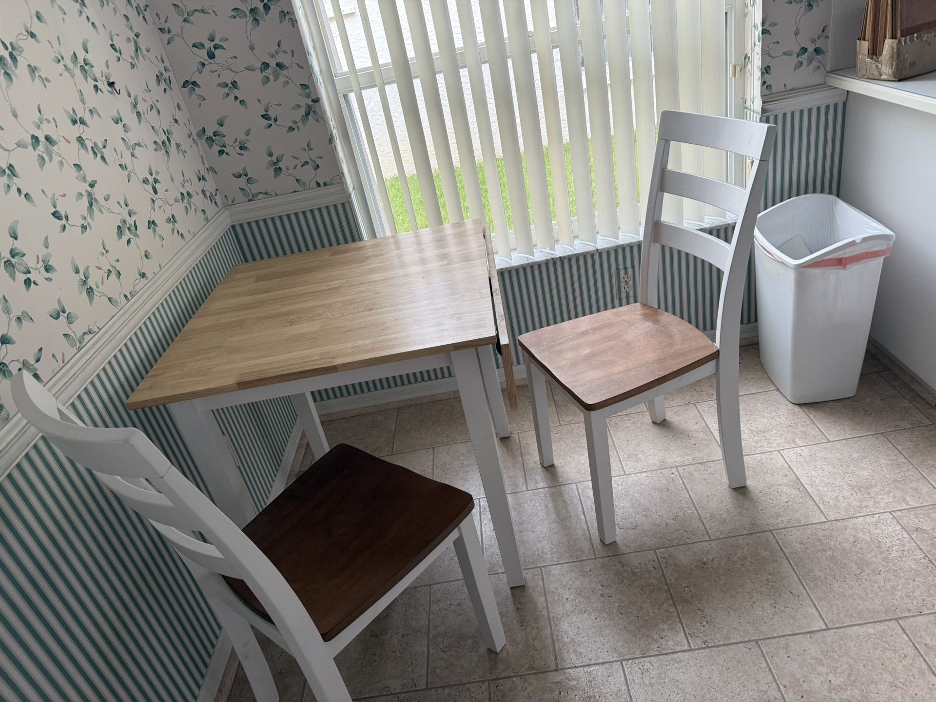 Small Two Chair Kitchen Set