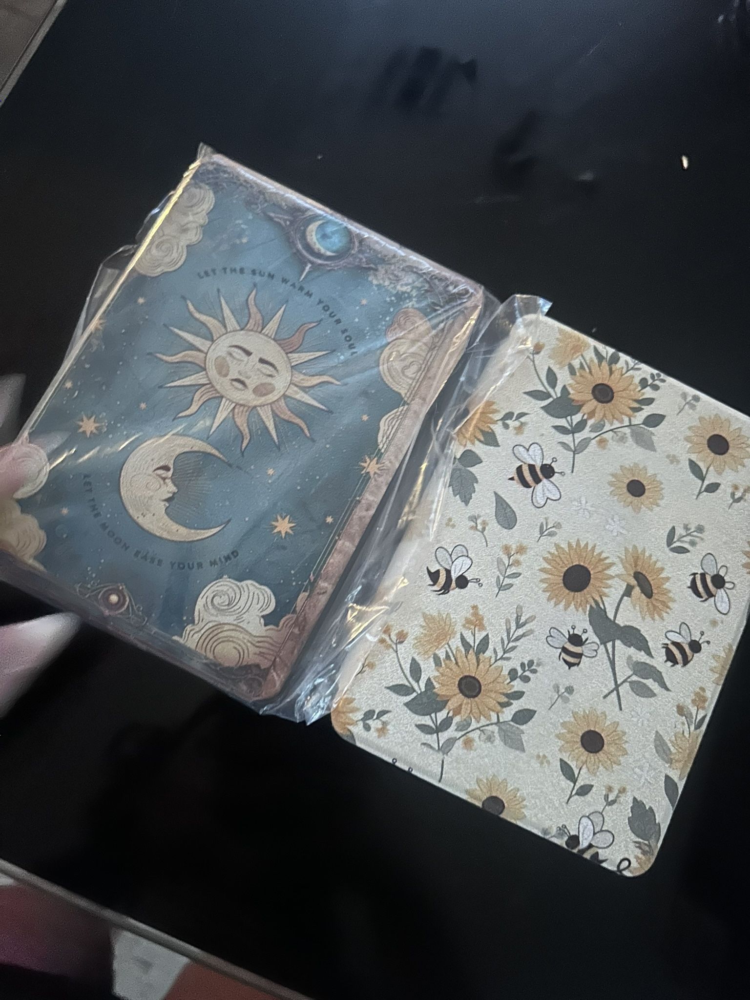 2 Kindle Gen 10 Cases