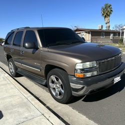 2003 Chevorlete Tahoe 