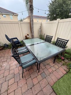 Outdoor Patio Dining Table and Chair Set
