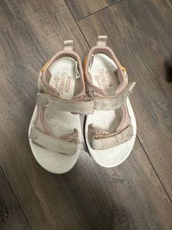 Sandal’s size 7.5