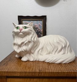 Vintage Large White Ceramic Persian Cat Figurine