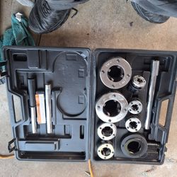 Klutch brand pipe threader set