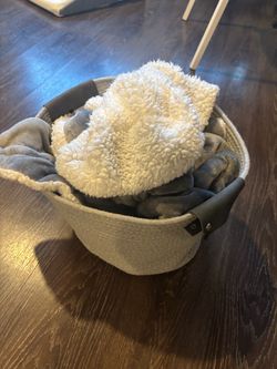 Round Felt Storage Basket with Leather Handles