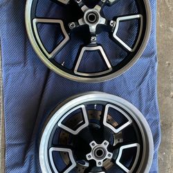 2011-2017 Harley Low Rider Mag Wheels 