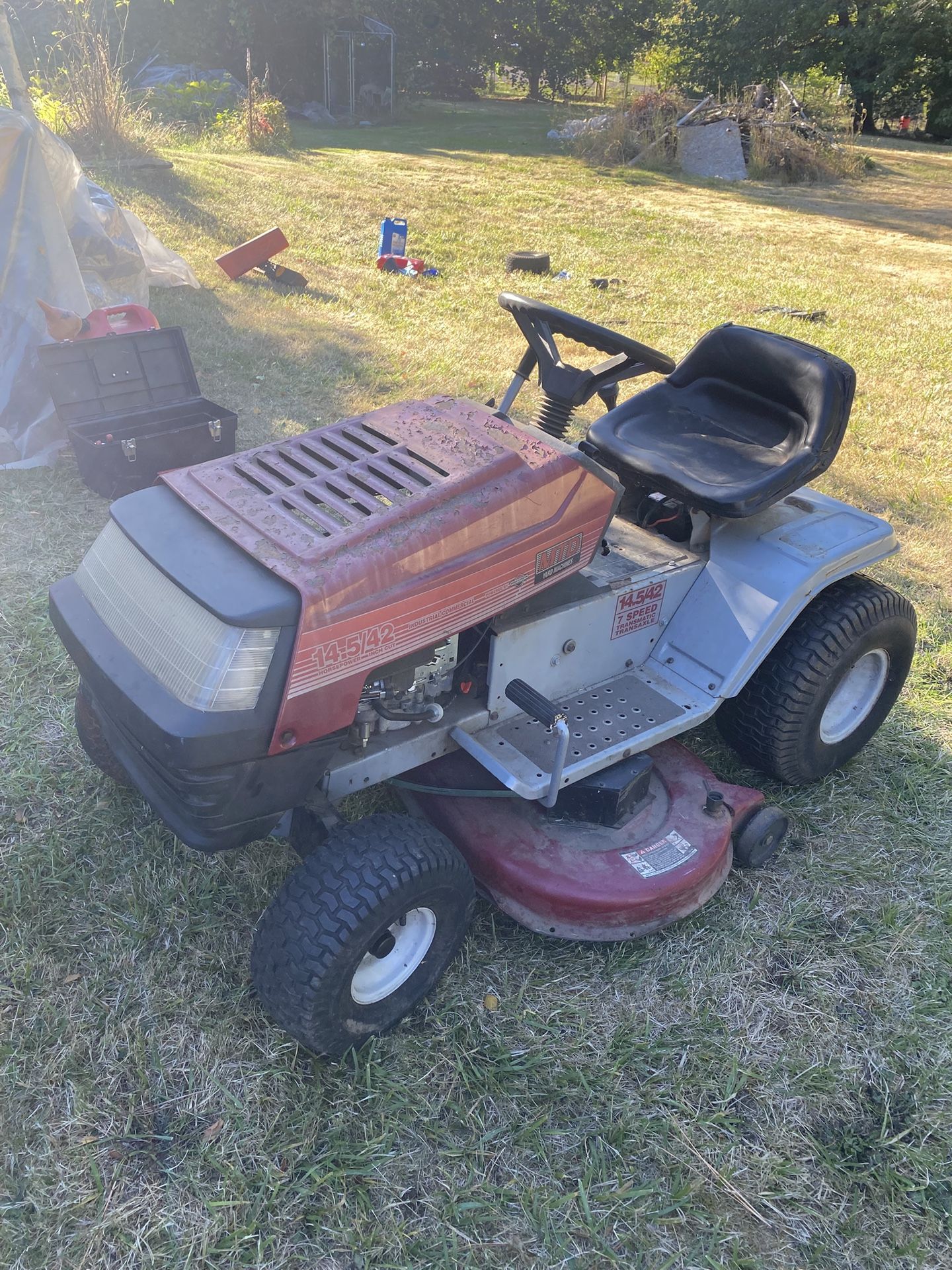 MTD 14.5hp 42” Deck Riding Mower Lawn Tractor