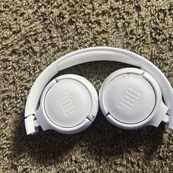 Jbl 520 bt Bluetooth wireless headphones