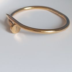 Nail Bracelet 