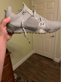 Under Armour, HOVR golf shoes