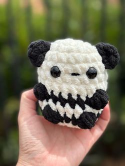 Crochet Panda 🐼 plushie 🧶 handmade 🧶 stuffie