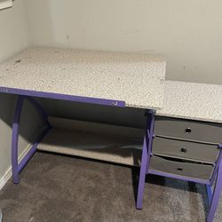 Art Desk